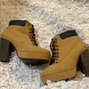 Steve Madden High heel “timbs”